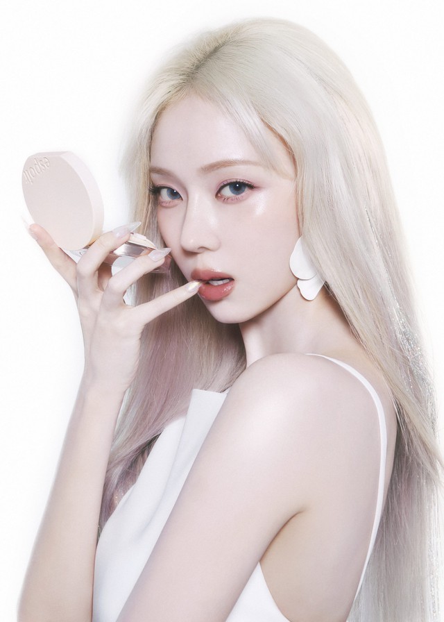 Rộ "thuyết âm mưu" Jungkook (BTS) hẹn hò mỹ nhân aespa để che giấu điều đen tối này?- Ảnh 5. Rộ "thuyết âm mưu" Jungkook (BTS) hẹn hò mỹ nhân aespa để che giấu điều đen tối này?- Ảnh 5.