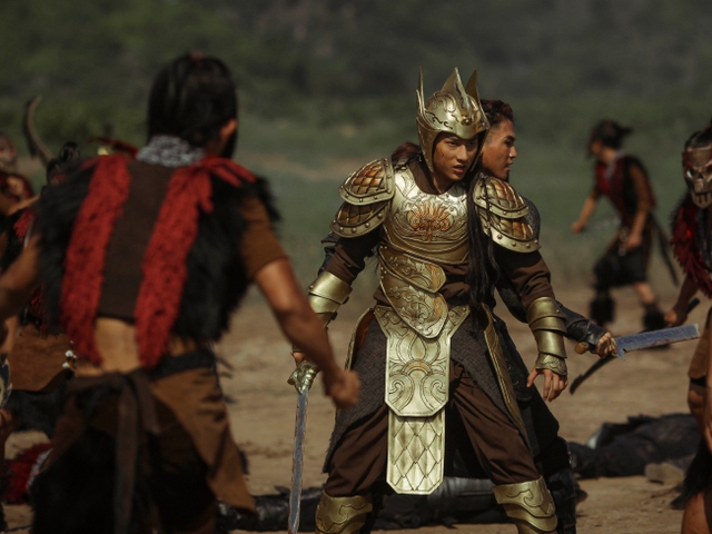 5 mỹ nam cổ trang đẹp nhất Việt Nam: Quốc Anh xếp sau ISAAC, hạng 1 chiếm hết sự hoàn hảo trên đời- Ảnh 4. 5 mỹ nam cổ trang đẹp nhất Việt Nam: Quốc Anh xếp sau ISAAC, hạng 1 chiếm hết sự hoàn hảo trên đời- Ảnh 4.