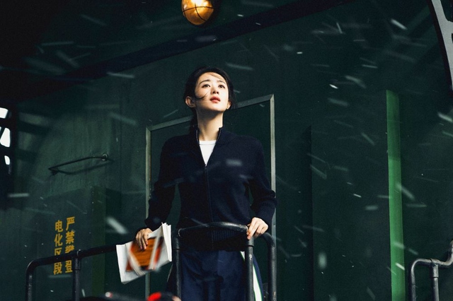 Mỹ nhân hạng A thất bại ê chề nhất 2025: Đóng phim nào flop phim đó, văng tục trên MXH gây phẫn nộ- Ảnh 3.