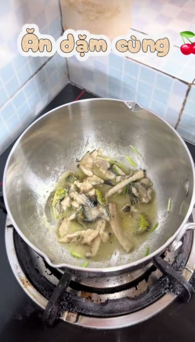 Sợ xanh mặt với thực đơn ăn dặm của 1 mẹ bỉm: Nấu cháo cho con bằng thịt... kỳ nhông- Ảnh 7. Sợ xanh mặt với thực đơn ăn dặm của 1 mẹ bỉm: Nấu cháo cho con bằng thịt... kỳ nhông- Ảnh 7.