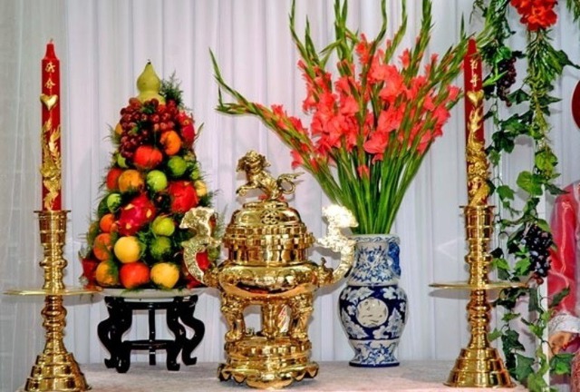 Hoa thắp hương: 7 loại mang ý nghĩa may mắn, 5 loại KHÔNG nên đặt- Ảnh 2. Hoa thắp hương: 7 loại mang ý nghĩa may mắn, 5 loại KHÔNG nên đặt- Ảnh 2.