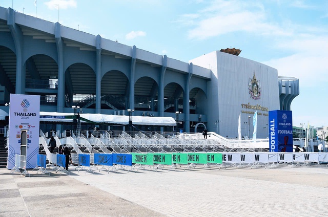 Độc đáo khai mạc SEA Games 33: Lộ màn biểu diễn mô tô nước bùng nổ, khung cảnh sân 50 nghìn chỗ gây choáng- Ảnh 17. Độc đáo khai mạc SEA Games 33: Lộ màn biểu diễn mô tô nước bùng nổ, khung cảnh sân 50 nghìn chỗ gây choáng- Ảnh 17.