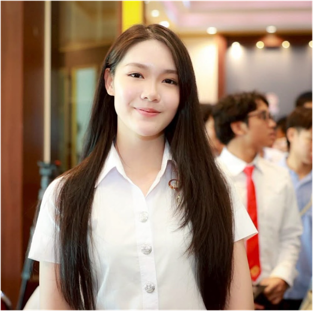 Nữ thần cầu lông trẻ nhất lịch sử Nữ thần cầu lông trẻ nhất lịch sử