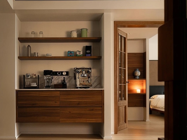Bức ảnh chụp người phụ nữ gây tò mò vì "đẹp như điện ảnh"- Ảnh 9. Bức ảnh chụp người phụ nữ gây tò mò vì "đẹp như điện ảnh"- Ảnh 9.