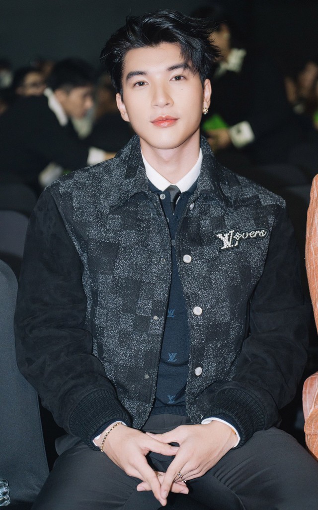 HIEUTHUHAI và Thùy Tiên xuất hiện ở buổi họp mặt văn nghệ sĩ, khoảnh khắc gấp đôi visual là đây!- Ảnh 9.