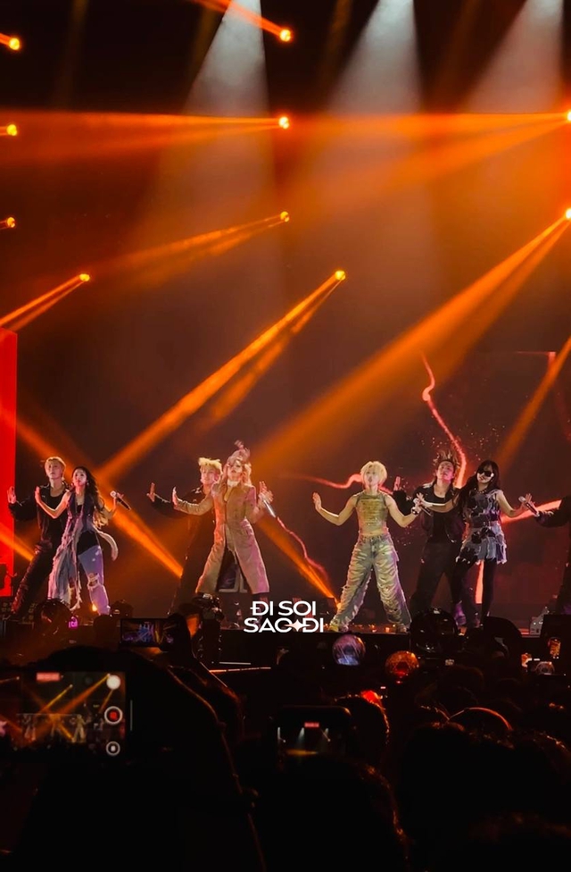 1 tháng trước concert Anh Trai Vượt Ngàn Chông Gai Day 3 và 4: Tình trạng pass vé tràn lan, cắt lỗ cũng khó bán- Ảnh 8.