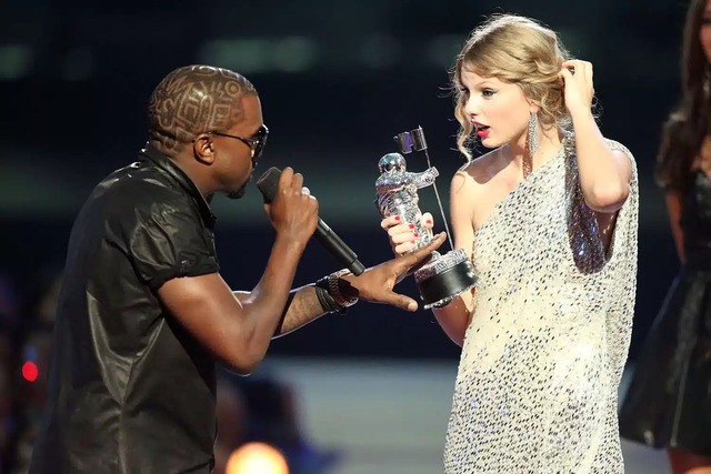 Nóng: Kanye West cố tình dàn cảnh "kiếm chuyện" với Taylor Swift, cái kết khiến dân mạng dậy sóng!- Ảnh 4.