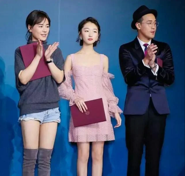 Ảnh hậu Cbiz bị quay lưng vì thích bodyshaming, ám chỉ bạn thân mua giải- Ảnh 6. Ảnh hậu Cbiz bị quay lưng vì thích bodyshaming, ám chỉ bạn thân mua giải- Ảnh 6.
