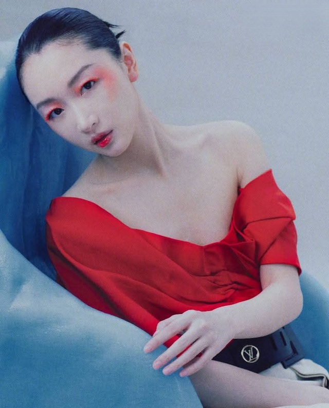 Ảnh hậu Cbiz bị quay lưng vì thích bodyshaming, ám chỉ bạn thân mua giải- Ảnh 8. Ảnh hậu Cbiz bị quay lưng vì thích bodyshaming, ám chỉ bạn thân mua giải- Ảnh 8.