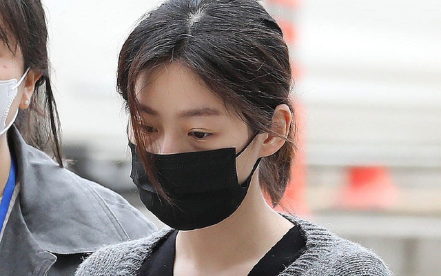 Bi kịch của Kim Sae Ron: Không phải mình Kim Soo Hyun, đây mới là thứ đẩy cô ấy đến "đường cùng"- Ảnh 3. Bi kịch của Kim Sae Ron: Không phải mình Kim Soo Hyun, đây mới là thứ đẩy cô ấy đến "đường cùng"- Ảnh 3.