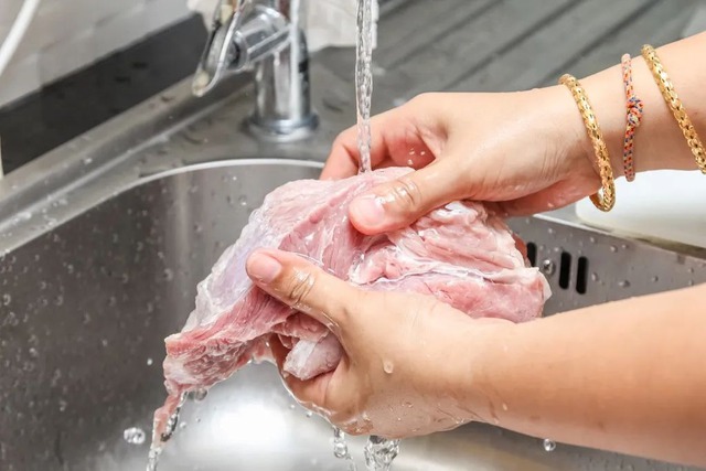 Quy tắc "2 đừng - 3 không" khi bảo quản và chế biến thịt heo, tránh rước bệnh vào thân- Ảnh 1. Quy tắc "2 đừng - 3 không" khi bảo quản và chế biến thịt heo, tránh rước bệnh vào thân- Ảnh 1.