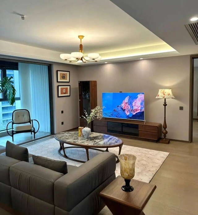 Bức ảnh cô gái nằm bên cửa sổ nhận được lượt tương tác "khủng", thu hút ngay từ cái nhìn đầu tiên- Ảnh 2.