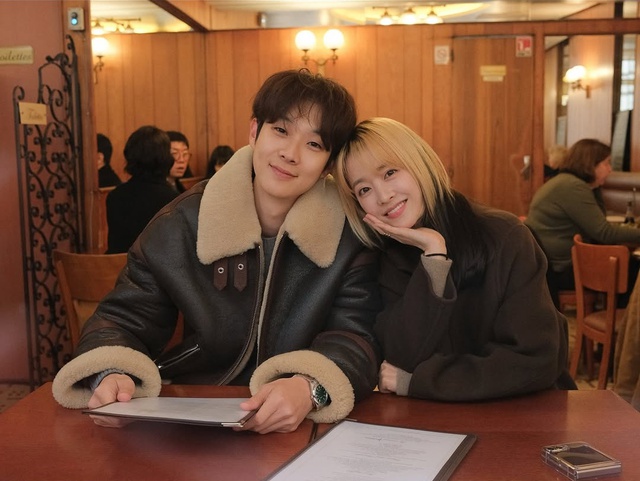 Bộ ảnh hẹn hò cán mốc 2 triệu like của cặp đôi hot nhất showbiz và "lời thú nhận" gây bão của chính chủ- Ảnh 6. Bộ ảnh hẹn hò cán mốc 2 triệu like của cặp đôi hot nhất showbiz và "lời thú nhận" gây bão của chính chủ- Ảnh 6.