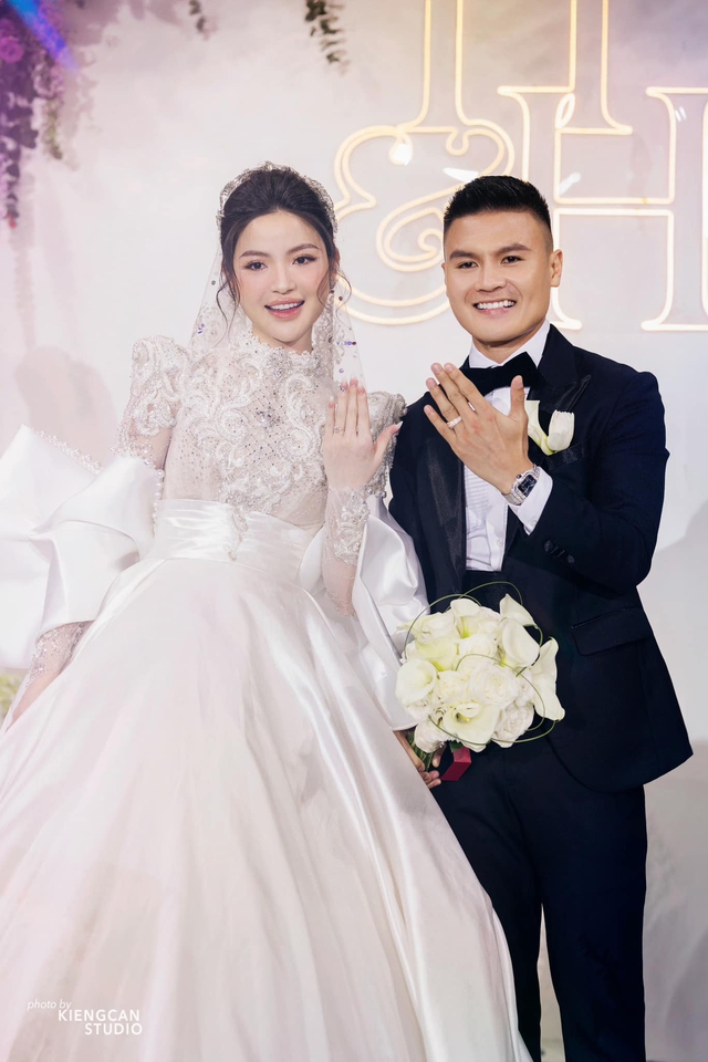 Chu Thanh Huyền - vợ Quang Hải có tài năng gì mà tự xưng "rồng mắc cạn cũng không ngang hàng với tép tôm"?- Ảnh 1.