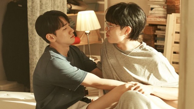 5 phim Hàn 18+ cấm tuyệt đối trẻ em: Bom tấn ngập cảnh nóng của Ji Chang Wook bị cả MXH chỉ trích- Ảnh 2. 5 phim Hàn 18+ cấm tuyệt đối trẻ em: Bom tấn ngập cảnh nóng của Ji Chang Wook bị cả MXH chỉ trích- Ảnh 2.