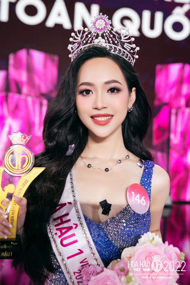 Á hậu Trịnh Thuỳ Linh dạo này: Cuộc sống như phú bà,  có 1 điểm giống phu nhân hào môn Phương Nhi- Ảnh 1.