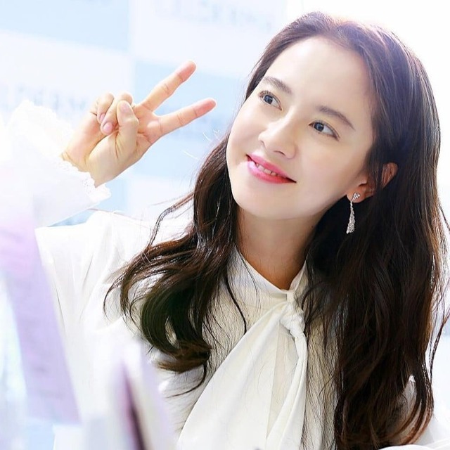 Cuộc đời trái ngược của dàn sao "Hoàng Cung" sau gần 20 năm: Người lánh xa showbiz, người nỗ lực lên đỉnh cao- Ảnh 7. Cuộc đời trái ngược của dàn sao "Hoàng Cung" sau gần 20 năm: Người lánh xa showbiz, người nỗ lực lên đỉnh cao- Ảnh 7.