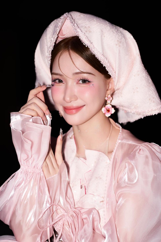 Nữ ca sĩ từng phải bán nhà bán xe làm MV: Từ xếp hạng 36 nay "chễm chệ" ngôi vương top 1 trending toàn cầu- Ảnh 4.