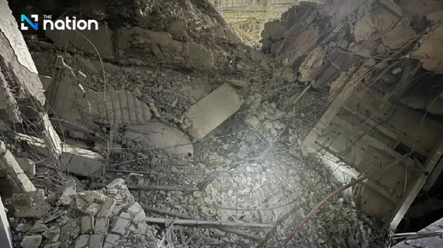 Đã tiếp cận được tầng hầm tòa nhà bị sập do động đất ở Bangkok: Đếm ngược 72 tiếng "giờ vàng" sắp hết hạn- Ảnh 4. Đã tiếp cận được tầng hầm tòa nhà bị sập do động đất ở Bangkok: Đếm ngược 72 tiếng "giờ vàng" sắp hết hạn- Ảnh 4.