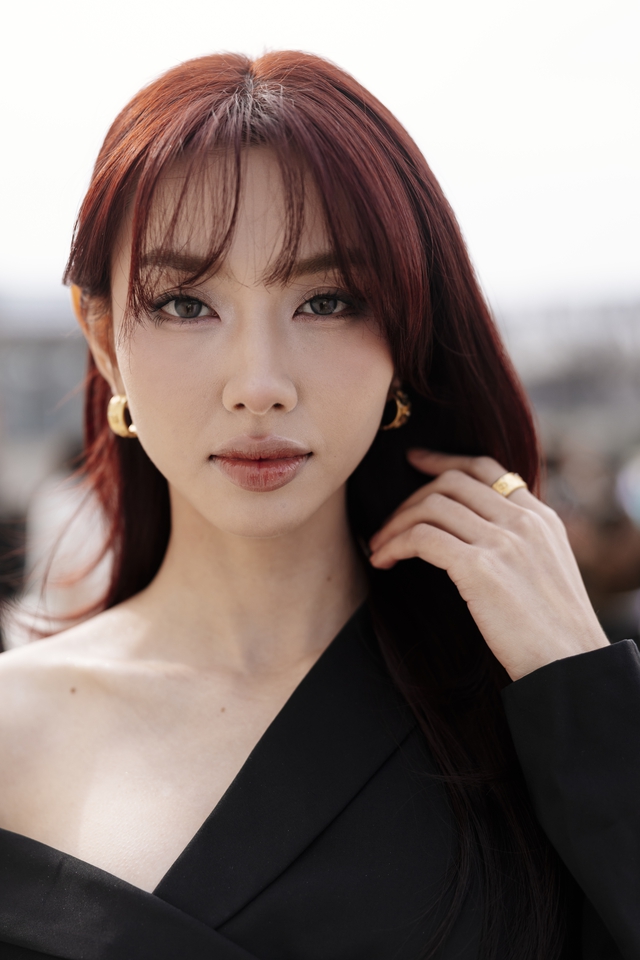 Trọn bộ ảnh nét căng Thuỳ Tiên bừng sáng tại sự kiện có Jisoo - Mingyu, nhan sắc và thần thái "tuyệt đối điện ảnh"- Ảnh 3. Trọn bộ ảnh nét căng Thuỳ Tiên bừng sáng tại sự kiện có Jisoo - Mingyu, nhan sắc và thần thái "tuyệt đối điện ảnh"- Ảnh 3.