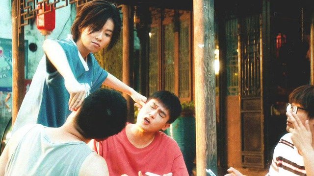 Mỹ nhân U30 vẫn “cả gan” đóng thiếu nữ 16 tuổi, netizen mỉa mai "giống mẹ đi họp phụ huynh cho con"- Ảnh 6.