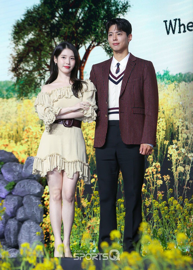 Clip hot: IU làm gì Park Bo Gum mà khiến tài tử bấn loạn, hoảng hồn, "ngũ quan bay tán loạn" thế này?- Ảnh 6.
