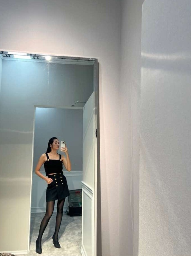 Diện mạo khác lạ của Tăng Thanh Hà khiến netizen ngỡ ngàng: Body "ngọc nữ" U40 sexy cỡ này!- Ảnh 1.