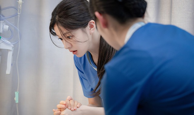 Phim Hàn mới chiếu đã khiến cõi mạng bùng nổ: Nữ chính xinh yêu như em bé, nhìn chỉ muốn bắt về nuôi- Ảnh 4.