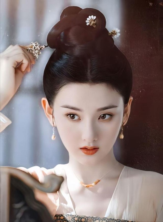Dàn sao thi nhau “hồi sinh” sau bê bối: "Đỉnh lưu” quỳ gối xin lỗi, đối thủ Chipu chiếm vị trí Center - Ảnh 7.