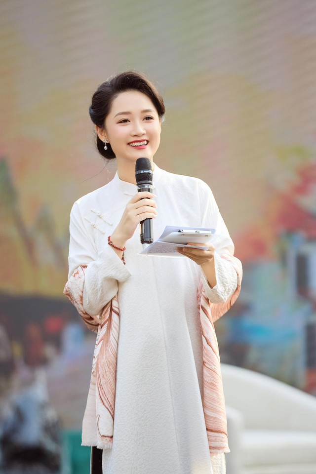 BTV Thu Hà: Những miếng sữa đầu tiên mình cho chồng uống sau khi mổ não là sữa giả!- Ảnh 1.