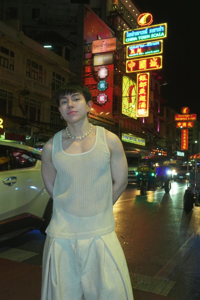 Call me Duy gây bất ngờ với hình ảnh mới trong chuyến du lịch Thái Lan- Ảnh 2.