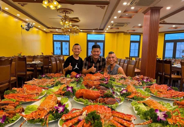 TikToker Trọng Hải Sản: Lúc nhỏ ước được ăn tôm hùm biển, lớn lên làm chủ vựa hải sản lớn nhất nhì Hà Nội- Ảnh 3.