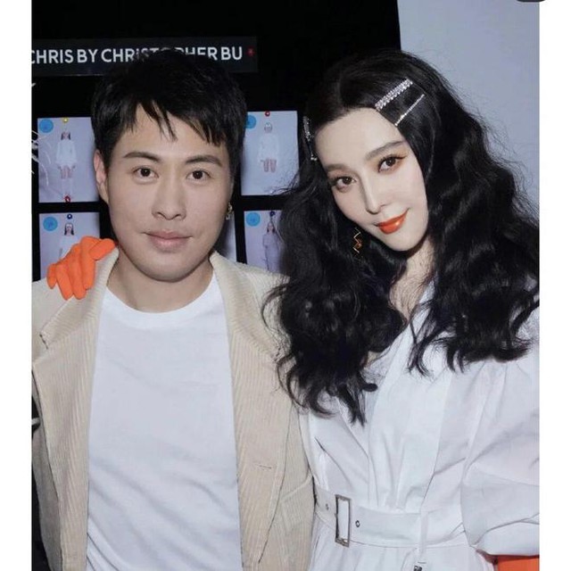 Hé lộ danh tính người đàn ông bên Phạm Băng Băng suốt 20 năm, không rời bỏ khi cô "ngã ngựa"- Ảnh 7.