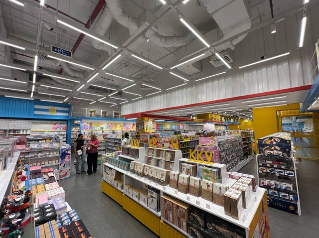 Một ngày “trốn nóng” tại Vạn Hạnh Mall: Có Karaoke mini siêu rẻ, hàng quán thi nhau ra concept phải gọi là đỉnh!- Ảnh 3. Một ngày “trốn nóng” tại Vạn Hạnh Mall: Có Karaoke mini siêu rẻ, hàng quán thi nhau ra concept phải gọi là đỉnh!- Ảnh 3.