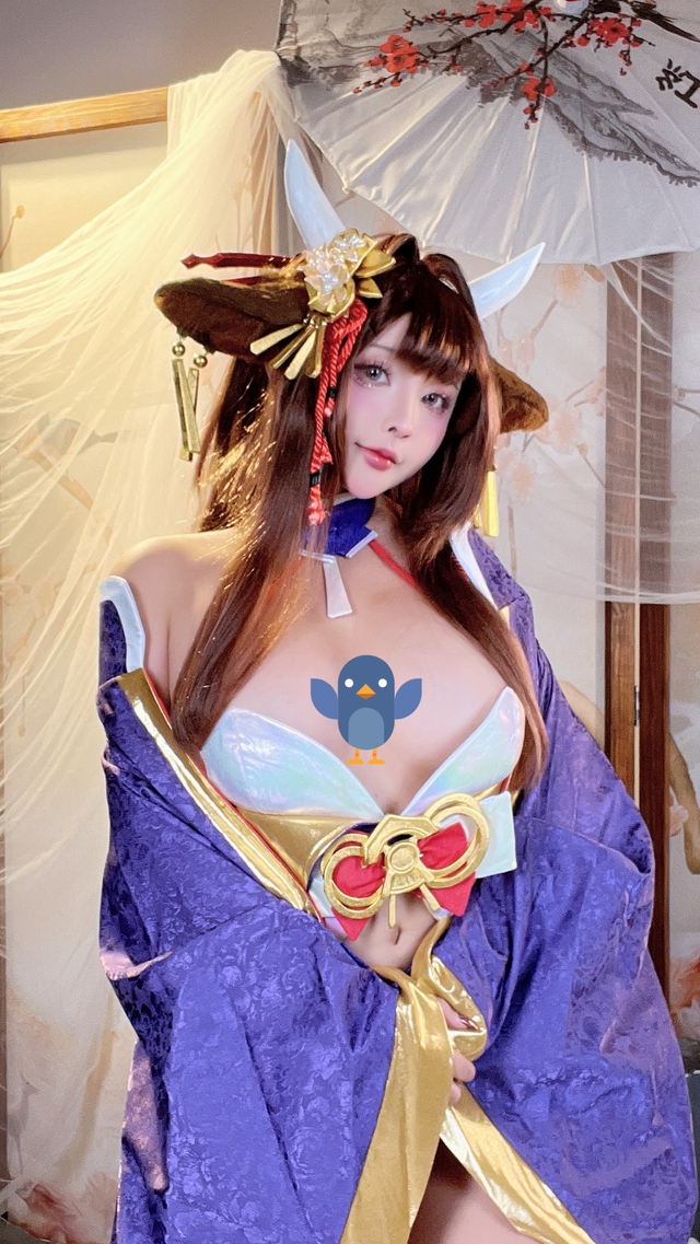 Ngắm info nữ coser mê phong cách gợi cảm, diện mạo đời thường "không phải dạng vừa"- Ảnh 2.