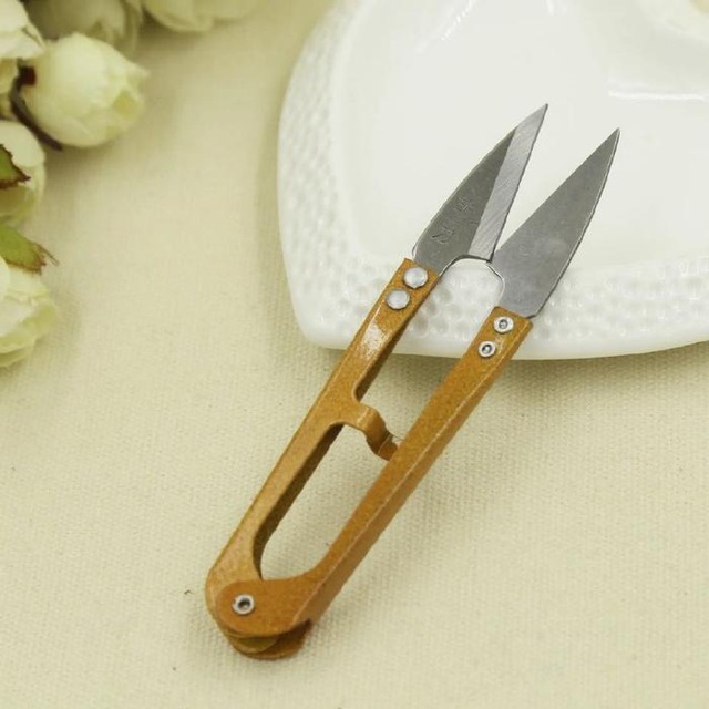 Tưởng đặt 5 thứ này ở đầu giường sẽ tiện, nào ngờ chúng "âm thầm" hút cạn sức khỏe và tài lộc- Ảnh 2.