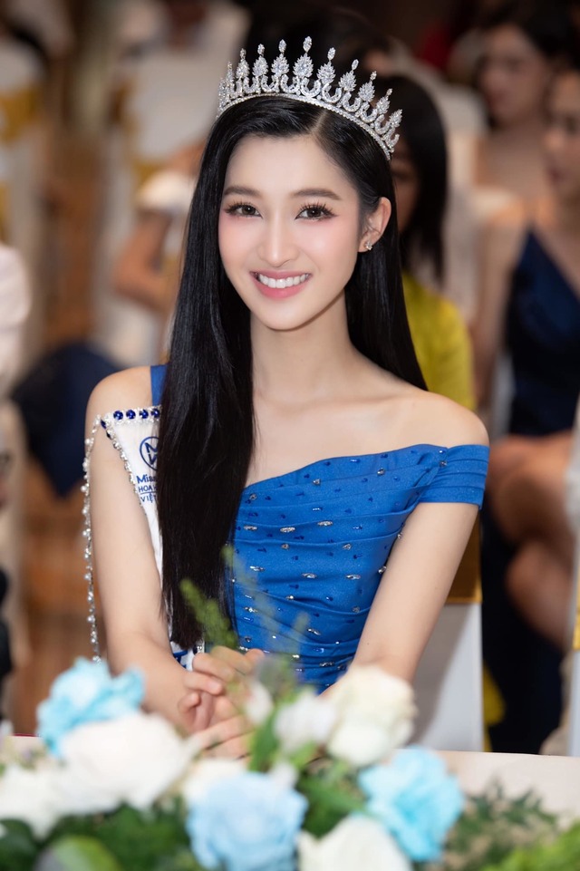 Visual xinh như "tiên tử" của Á hậu Phương Nhi trước khi lấy chồng thiếu gia- Ảnh 1. Visual xinh như "tiên tử" của Á hậu Phương Nhi trước khi lấy chồng thiếu gia- Ảnh 1.