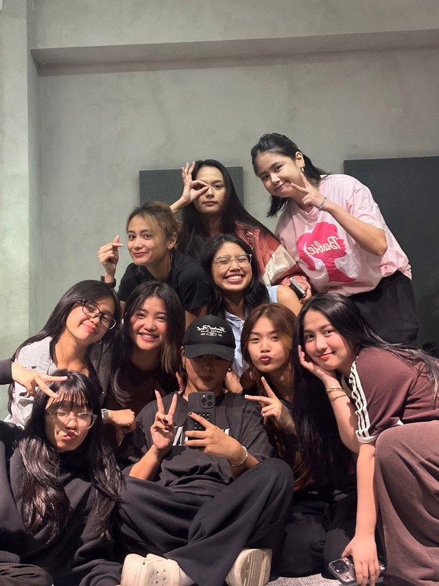Màn trình diễn đáng xấu hổ của “em gái” nhóm nữ quốc dân, ai xem xong cũng muốn “hướng nội đến hết đời”- Ảnh 6.