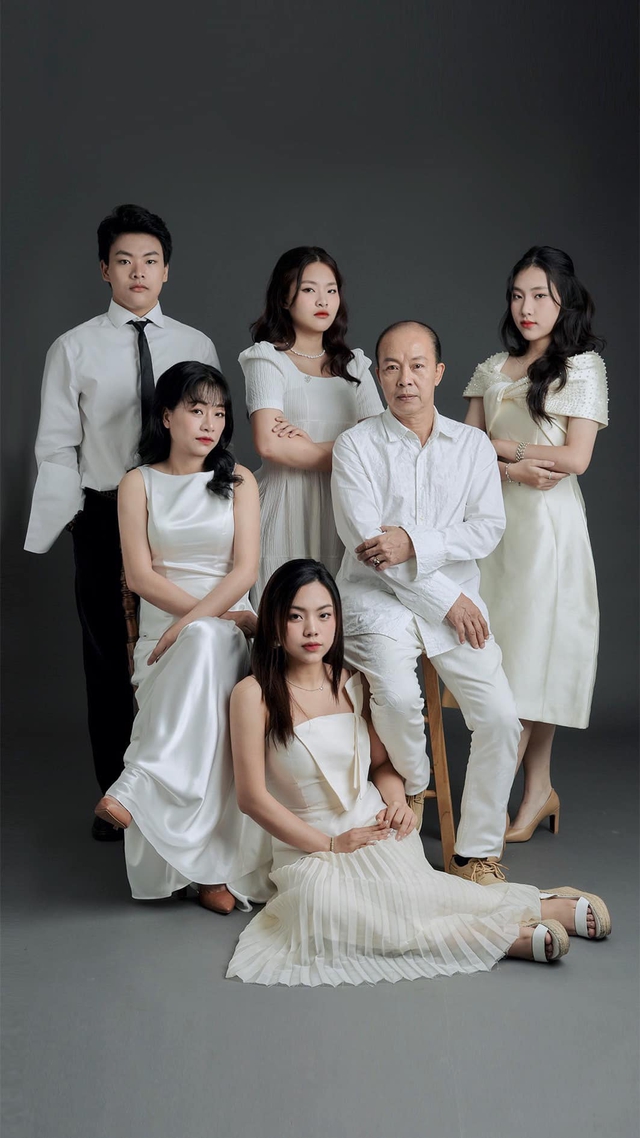 NSƯT thu nhập trăm triệu/tháng dù đang "sống ẩn", ái nữ hiếm hoi lộ diện gây chú ý- Ảnh 5.