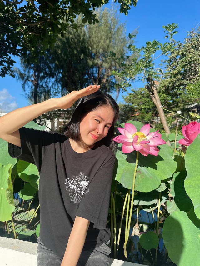 Ý nghĩa phía sau bức ảnh Lê Phương chia sẻ trước lễ thủy táng cố diễn viên Quý Bình? - Ảnh 1.