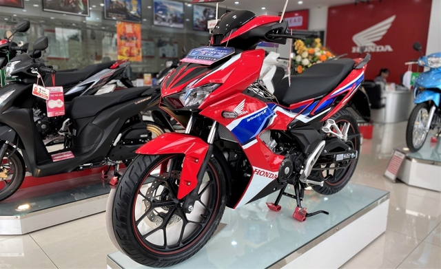 Giá xe máy Honda giảm mạnh dịp 30/4 - 1/5: SH, Vision về dưới mức đề xuất, một mẫu giảm đến 18 triệu đồng- Ảnh 4.