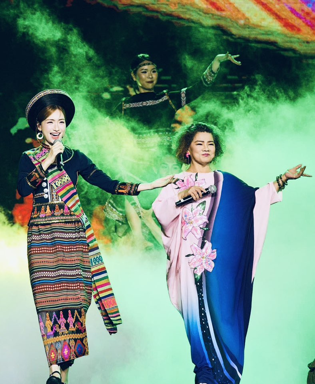 Màn kết hợp giữa NSND Thanh Hoa và Hòa Minzy được gọi “tuyệt tác song ca” 2 thế hệ, leo thẳng trending sau 4 ngày- Ảnh 7.