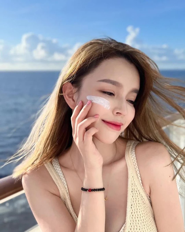 Xu hướng mua sắm dịp lễ 30/4 trên Shopee, bất ngờ với những món đồ "thống trị giỏ hàng"- Ảnh 2.