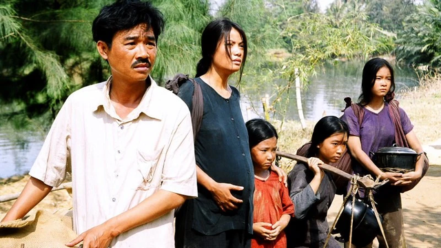 Phim Việt hay tuyệt đỉnh sau 19 năm vẫn gây ám ảnh: Tâm lý yếu đừng xem, nữ chính đẹp tới độ khó chấp nhận- Ảnh 2.