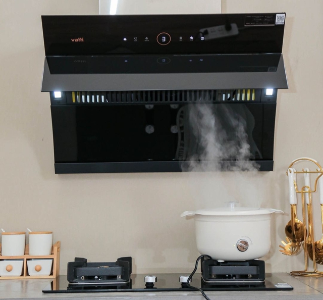 4 sai lầm tai hại trong nhà bếp, kéo sức khỏe cả nhà tụt dốc "không phanh"- Ảnh 1.
