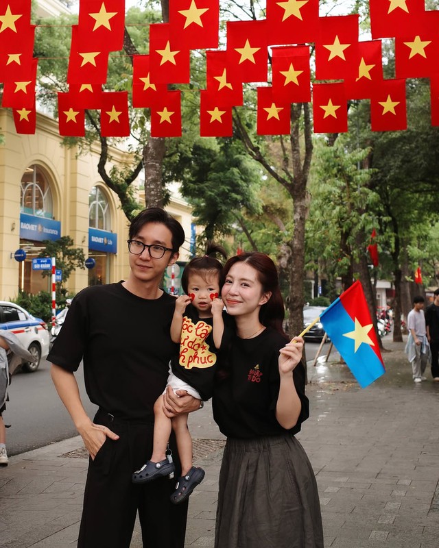 30/4 - Hà Nội, một ngày bình yên và đầy tự hào- Ảnh 12.
