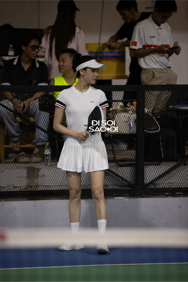 Hiền Hồ lộ nhan sắc thật trên sân pickleball, học trò và tình cũ Hương Giang trực tiếp đối đầu- Ảnh 4.
