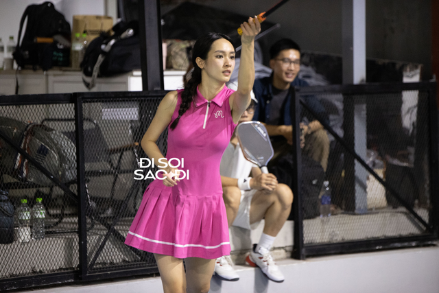 Hiền Hồ lộ nhan sắc thật trên sân pickleball, học trò và tình cũ Hương Giang trực tiếp đối đầu- Ảnh 5.