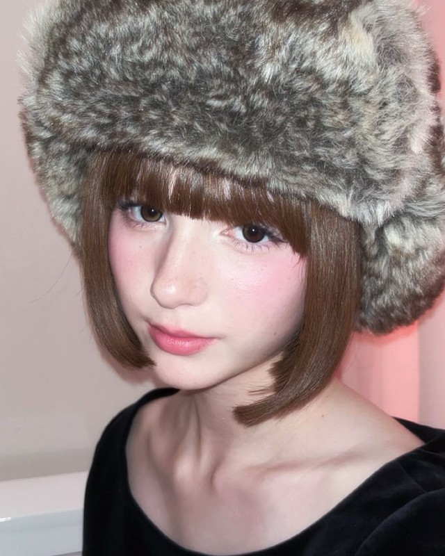 Xuất hiện song trùng của "hot girl có gương mặt đẹp nhất Việt Nam"- Ảnh 3. Xuất hiện song trùng của "hot girl có gương mặt đẹp nhất Việt Nam"- Ảnh 3.