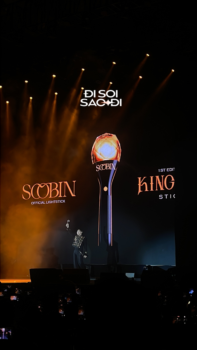 SOOBIN công bố concert cá nhân, thiết kế lightstick “trông như đèn pin” khiến fan chia phe tranh cãi- Ảnh 7.
